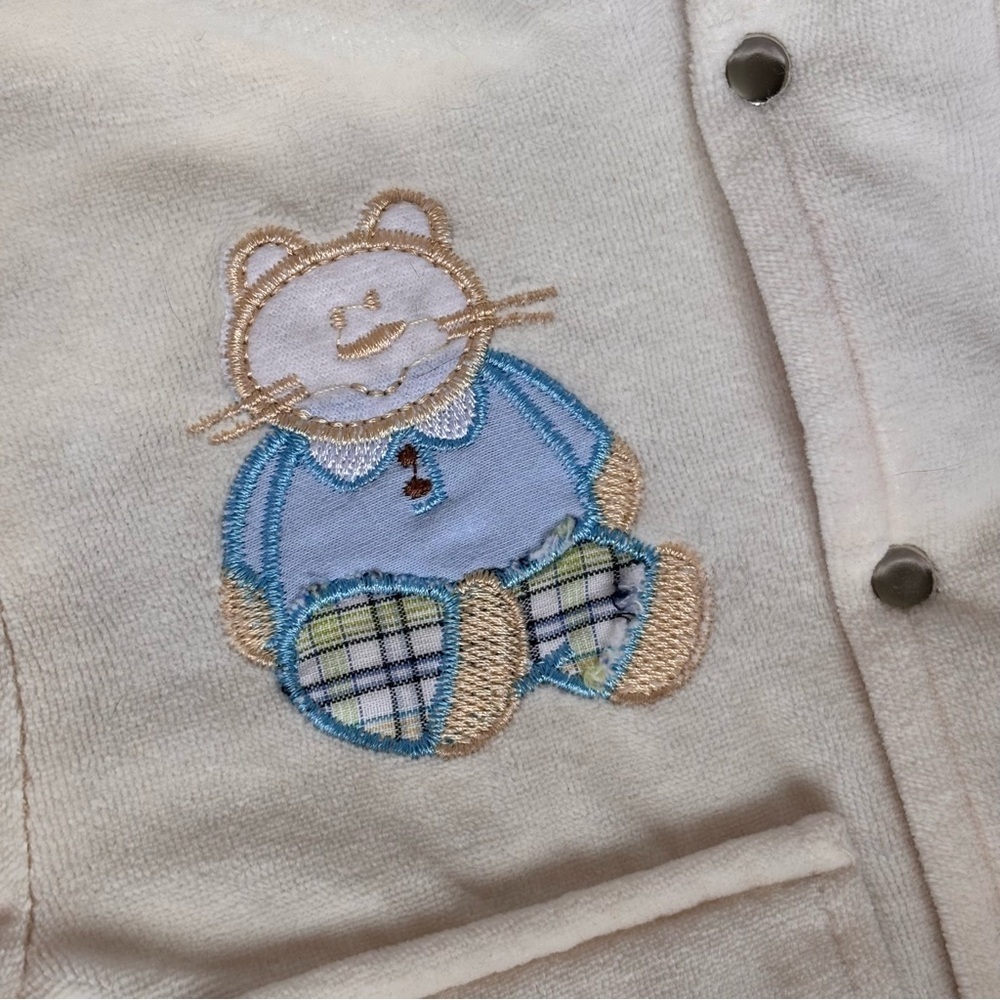 ⭒ 6M VTG Cream Chunky Jacket Embroidered Bear Pockets Collar Velour ⭒ - Picture 3 of 13